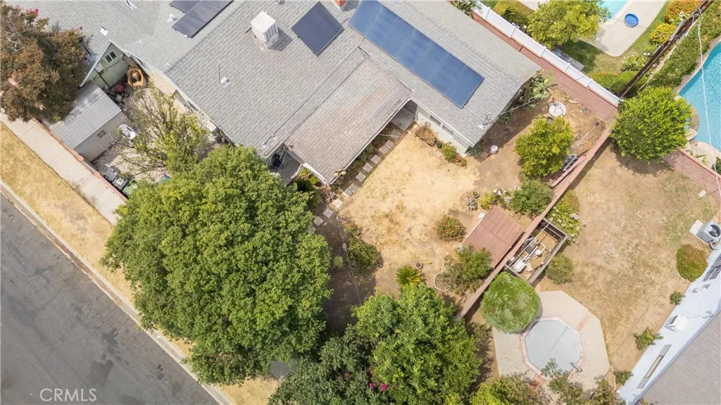 6402 Graves Avenue, Van Nuys, California 91406 home-pic-45