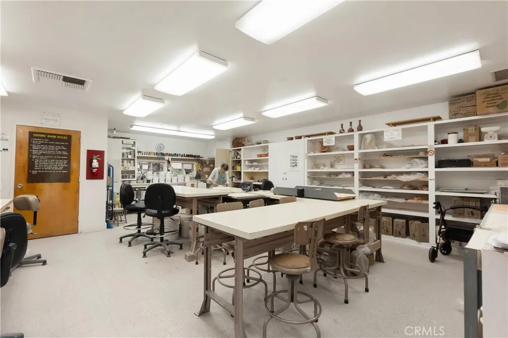 17306 Village 17, Camarillo, California 93012 home-pic-25
