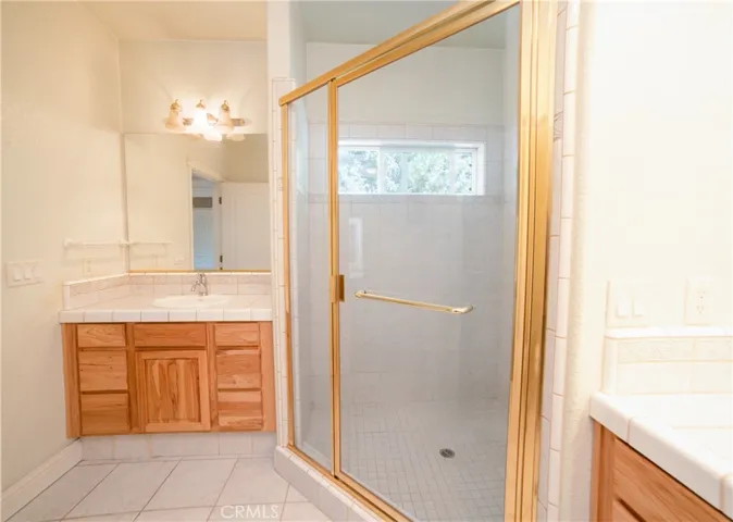 396 Washington Place, Mount Shasta, California 96067
