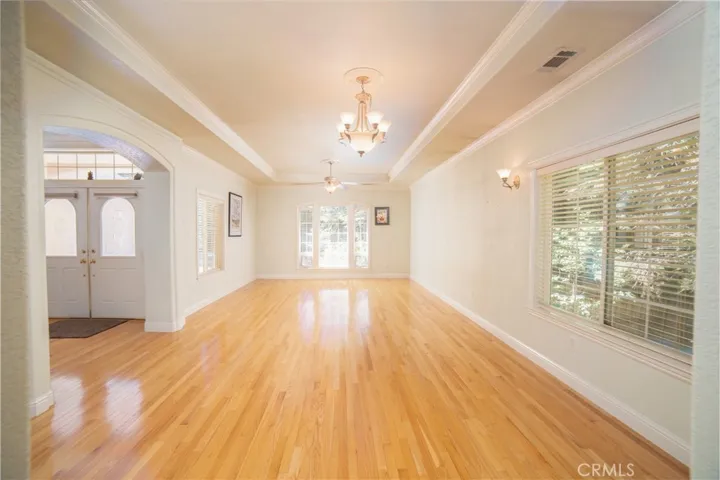 396 Washington Place, Mount Shasta, California 96067