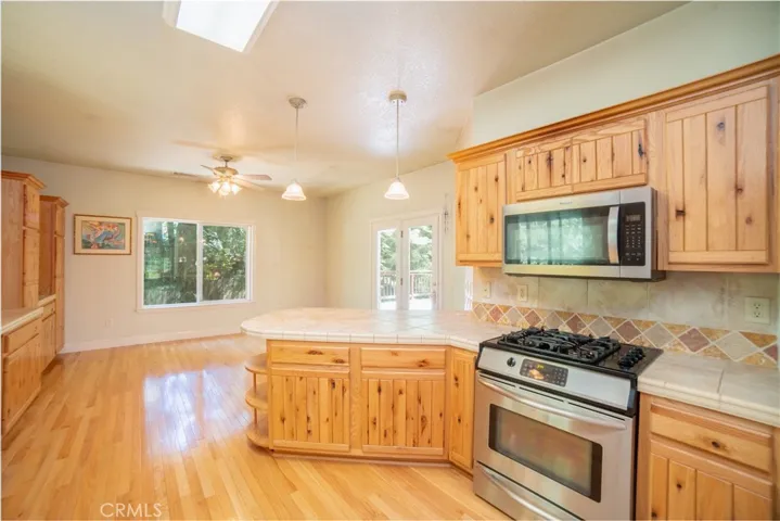 396 Washington Place, Mount Shasta, California 96067