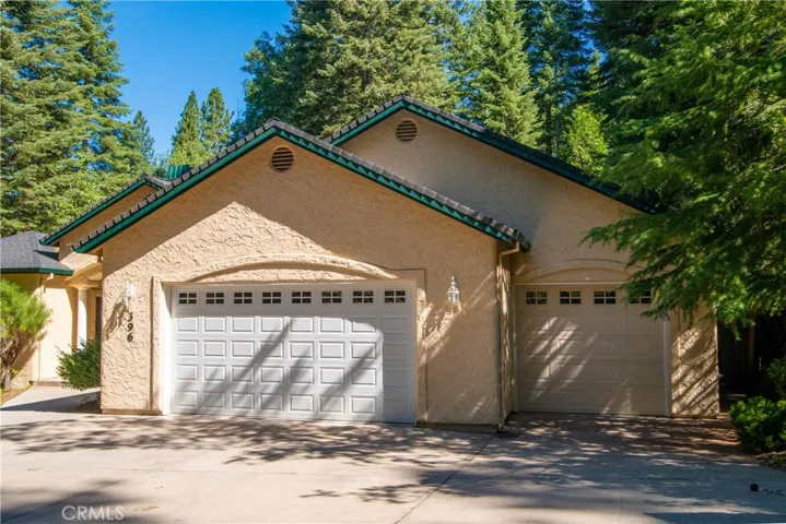 396 Washington Place, Mount Shasta, California 96067
