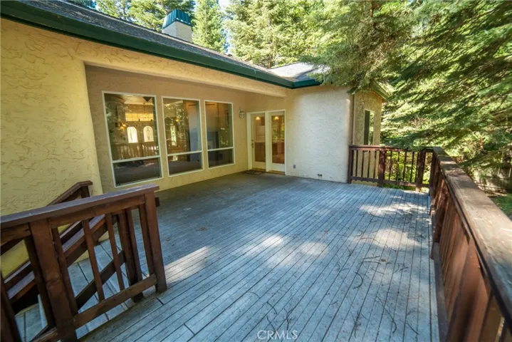 396 Washington Place, Mount Shasta, California 96067