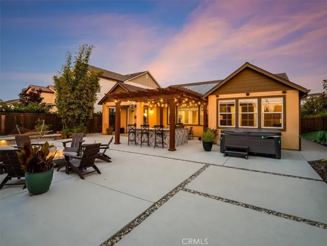 Large space for entertaining