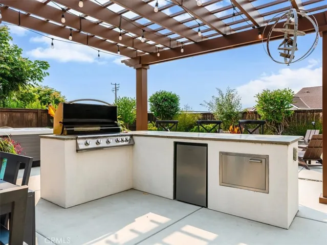 Built in grill with refrigerator
