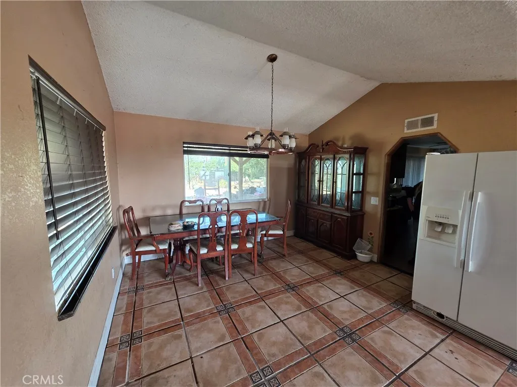 18251 Northstar Avenue, Riverside, California 92508 home-pic-9