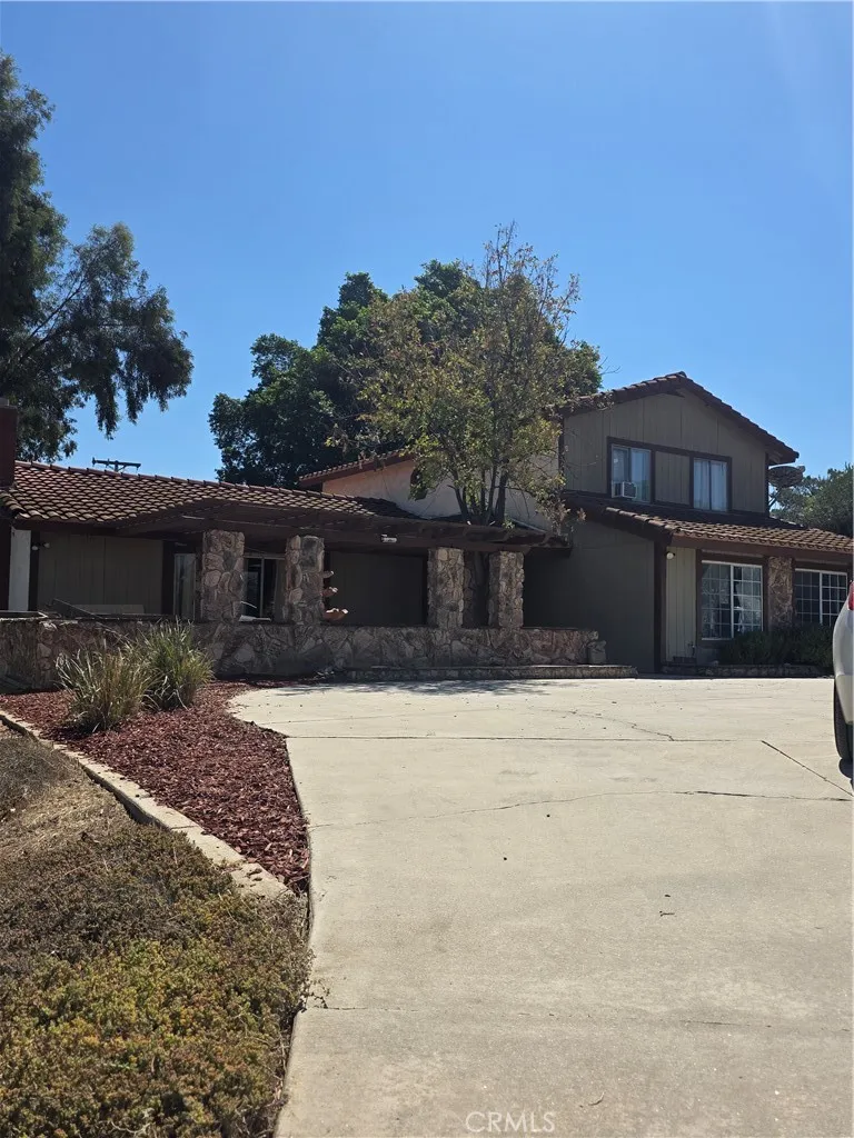 18251 Northstar Avenue, Riverside, California 92508 home-pic-0