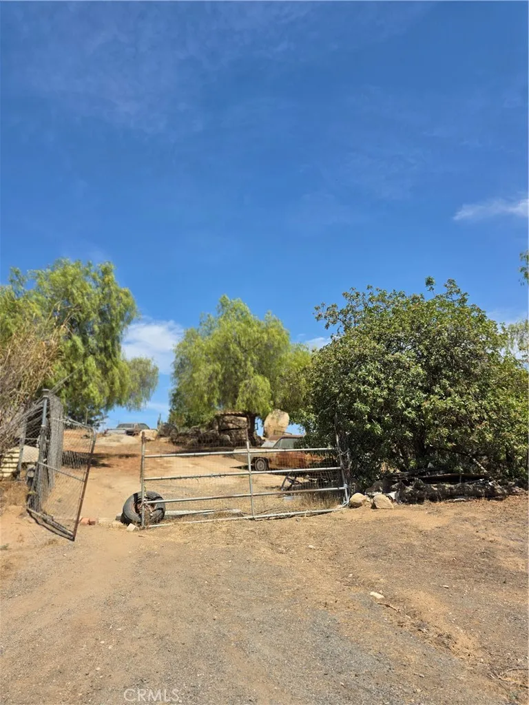 18251 Northstar Avenue, Riverside, California 92508 home-pic-30