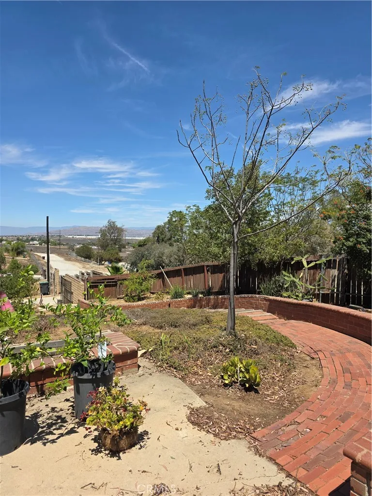 18251 Northstar Avenue, Riverside, California 92508 home-pic-27