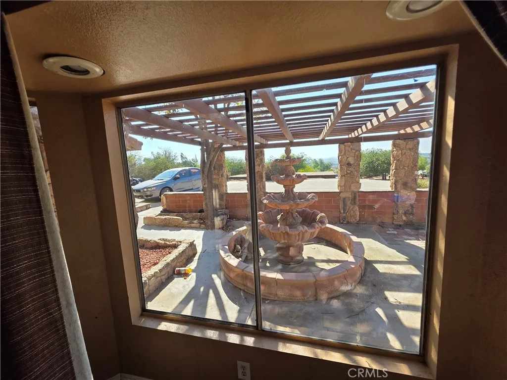 18251 Northstar Avenue, Riverside, California 92508 home-pic-16