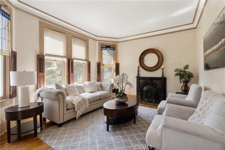 211 E Virginia Avenue, Glendora, California 91741