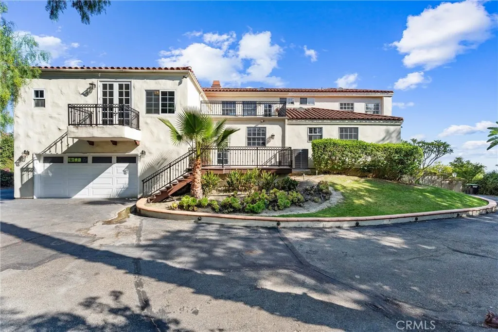 927 E Avocado Crest Road, La Habra Heights, California 90631 home-pic-3