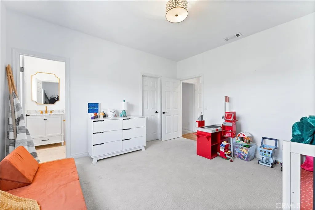 927 E Avocado Crest Road, La Habra Heights, California 90631 home-pic-34