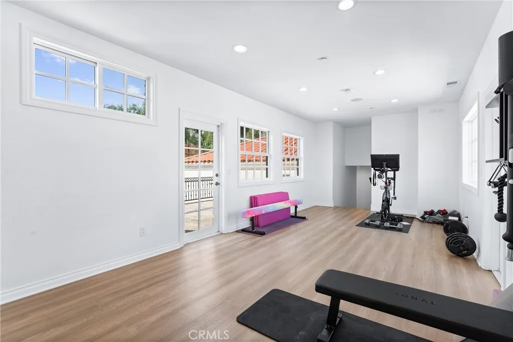 927 E Avocado Crest Road, La Habra Heights, California 90631 home-pic-23