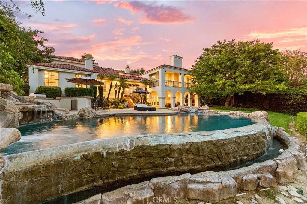 927 E Avocado Crest Road, La Habra Heights, California 90631 home-pic-0