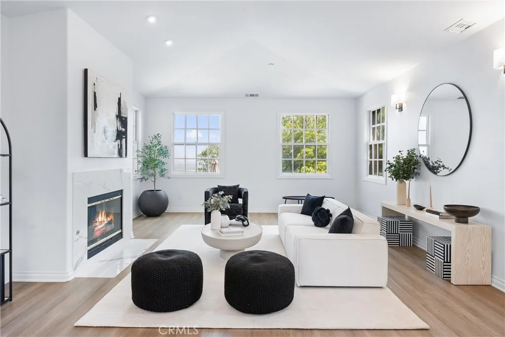 927 E Avocado Crest Road, La Habra Heights, California 90631 home-pic-16