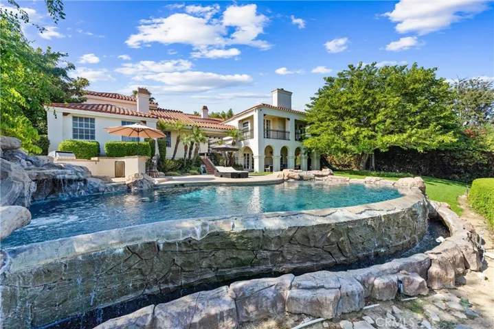 927 E Avocado Crest Road, La Habra Heights, California 90631