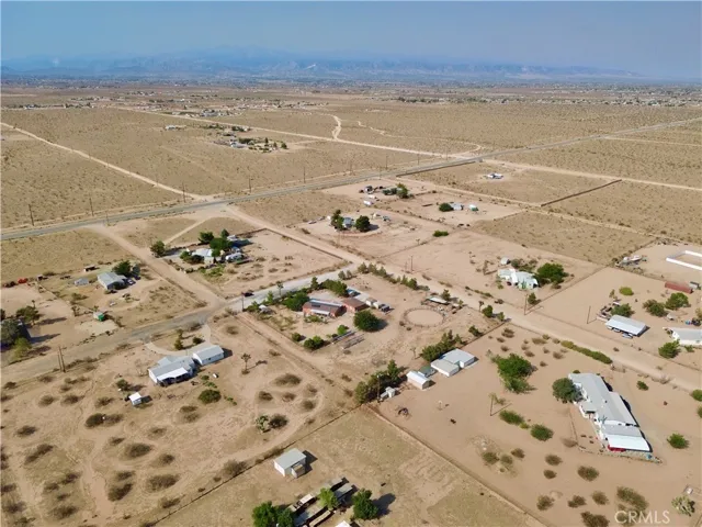 14221 Tumbleweed Road, Phelan, California 92371