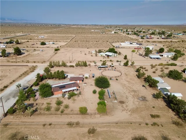 14221 Tumbleweed Road, Phelan, California 92371