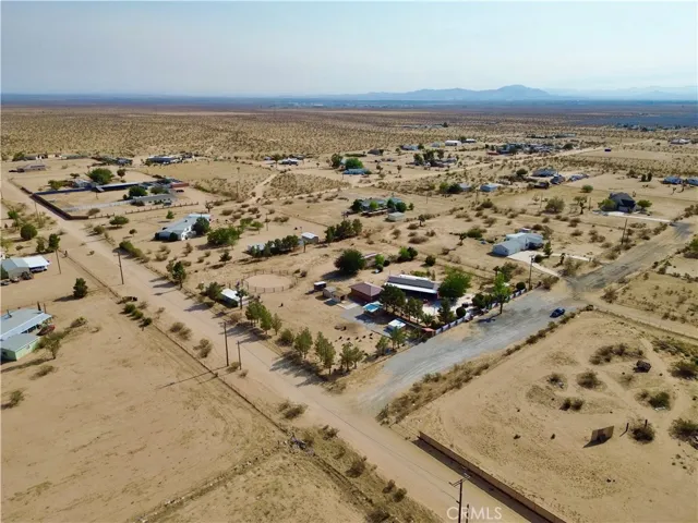 14221 Tumbleweed Road, Phelan, California 92371