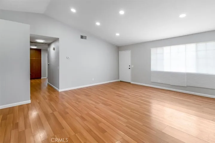 10587 Danbury Avenue, Bloomington, California 92316
