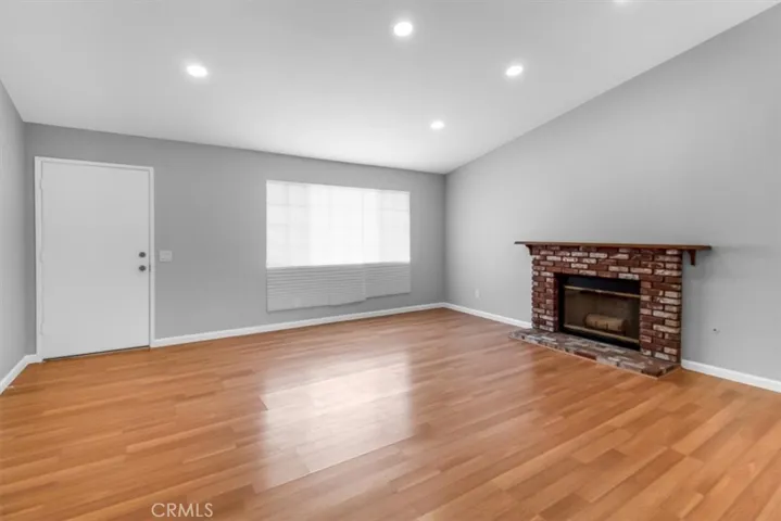 10587 Danbury Avenue, Bloomington, California 92316