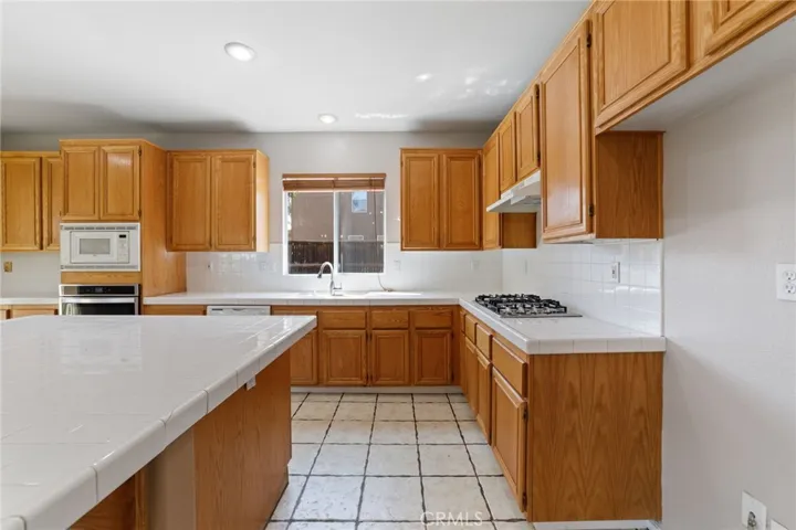 9302 Meadow Lane, Riverside, California 92508