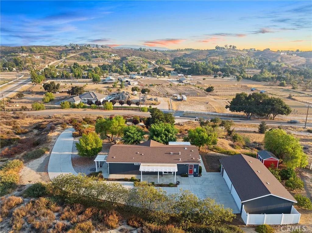 39010 E Benton Road, Temecula, California 92592 home-pic-54