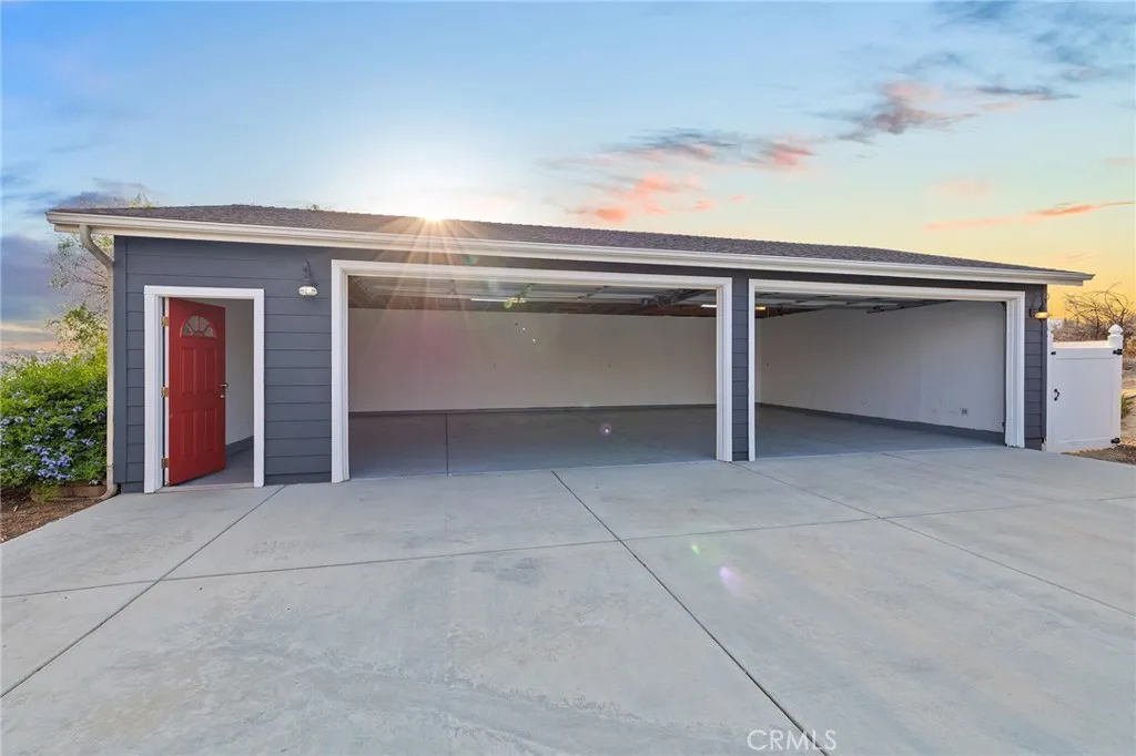 39010 E Benton Road, Temecula, California 92592 home-pic-36