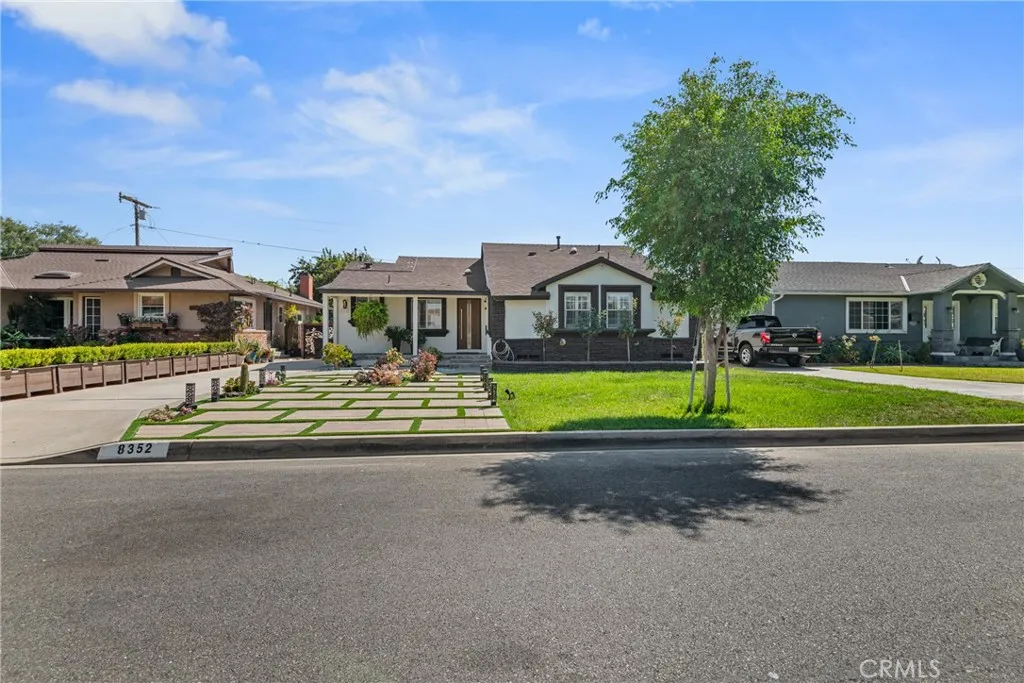 8352 Otto Street, Downey, California 90240 home-pic-1