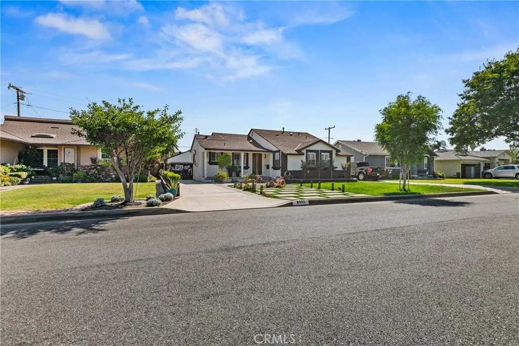 8352 Otto Street, Downey, California 90240 home-pic-3