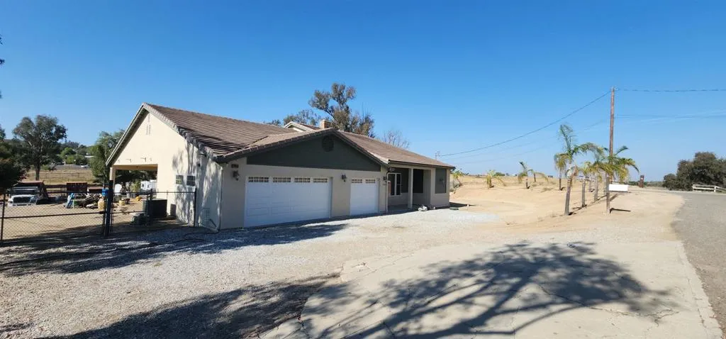 17640 Camino Martinez, Perris, California 92570, 3 Bedrooms Bedrooms, ,2 BathroomsBathrooms,Residential,For Sale,Camino Martinez,NDP2507807