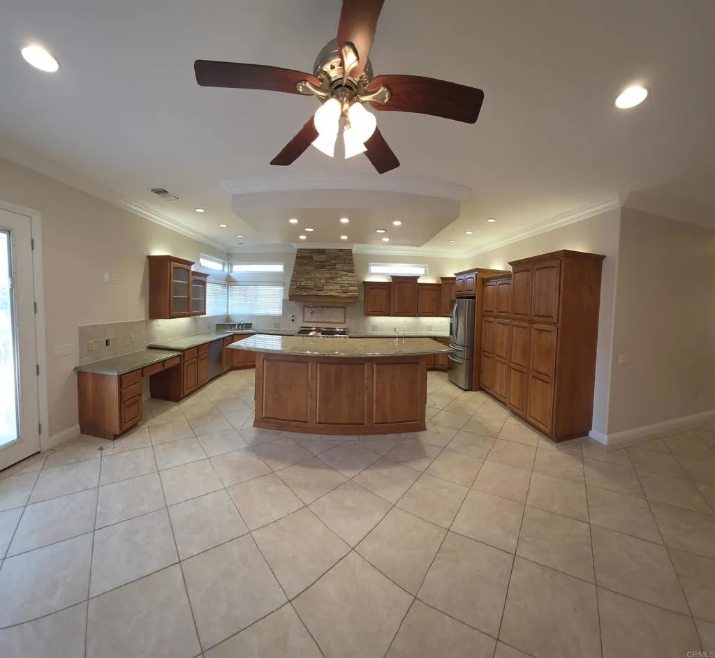 17640 Camino Martinez, Perris, California 92570 home-pic-6