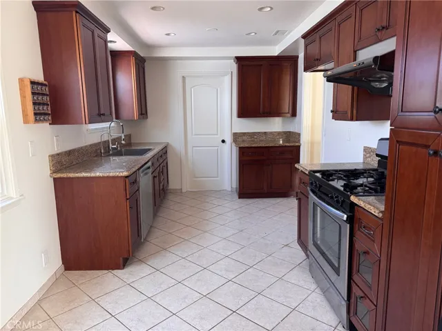 151 La Plaza Drive, La Habra, California 90631