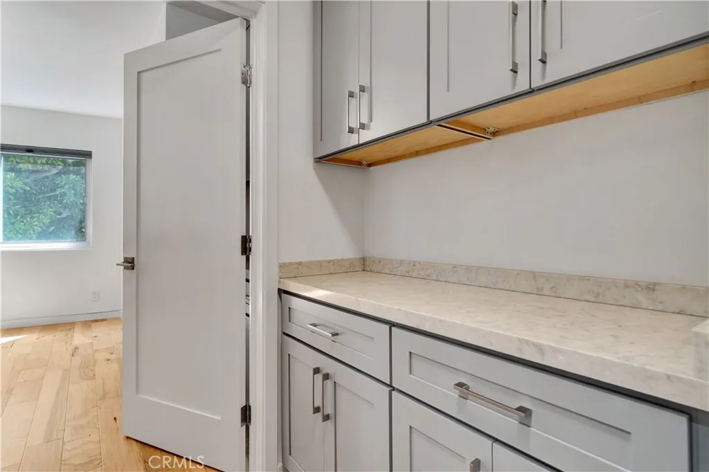 8710 Delgany Avenue 17, Playa Del Rey, California 90293 home-pic-28