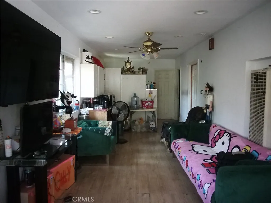 1127 N Commonwealth Avenue, Los Angeles, California 90029 home-pic-8