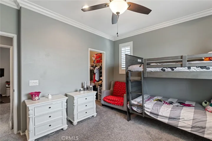 Walk-in closet