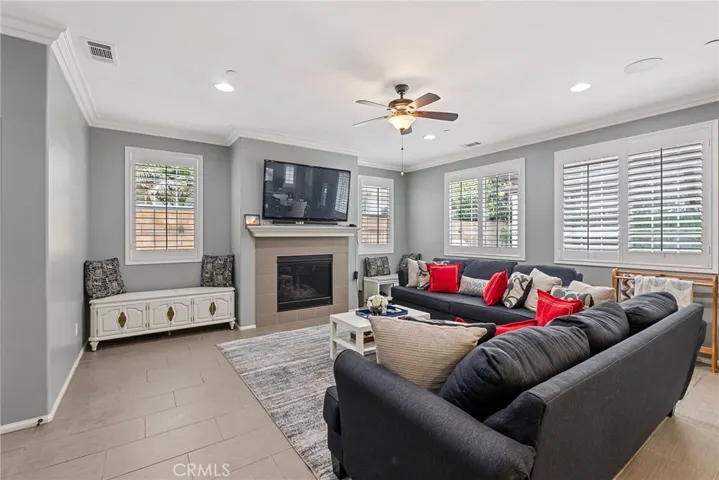 15955 Symphony Lane, Fontana, California 92336
