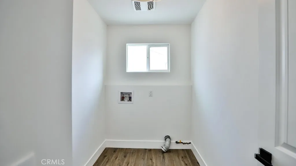 11445 Saticoy Street, North Hollywood, California 91605 home-pic-31