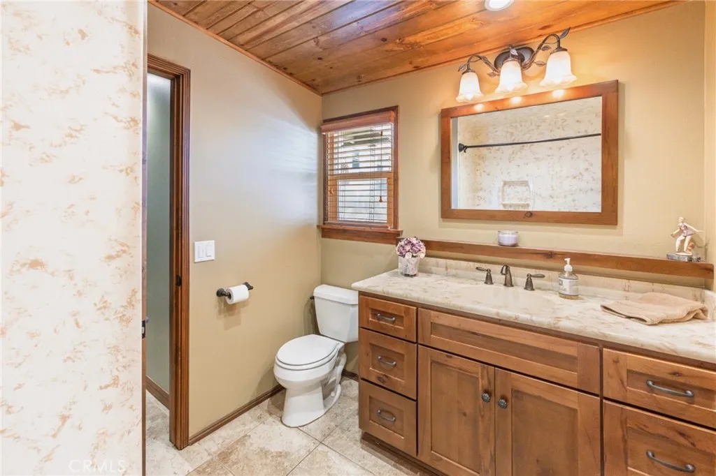 622 Center Street, Costa Mesa, California 92627 home-pic-19
