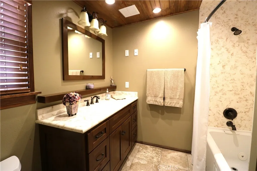 622 Center Street, Costa Mesa, California 92627 home-pic-18