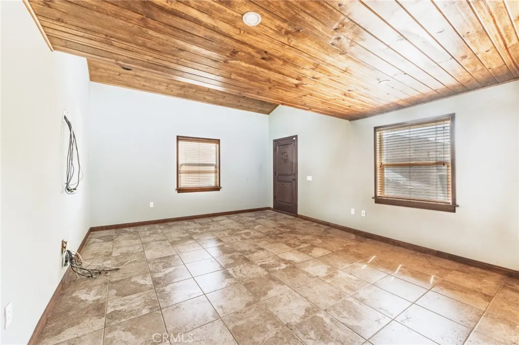 622 Center Street, Costa Mesa, California 92627 home-pic-13