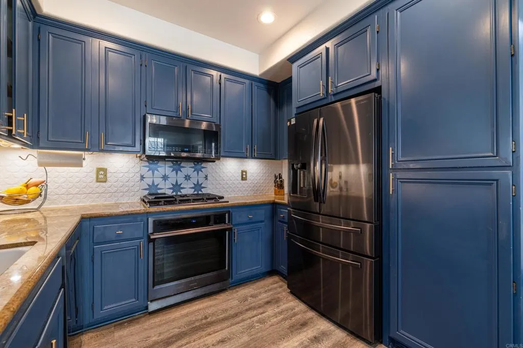 2772 Piantino Circle, San Diego, California 92108 home-pic-9