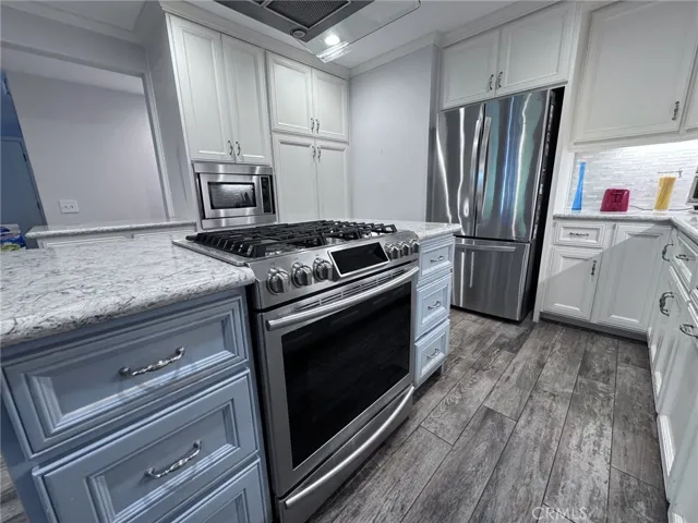 17537 Cerro Vista Drive, Yorba Linda, California 92886