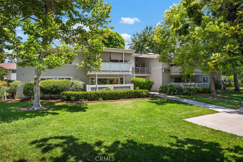 476 Calle Cadiz A, Laguna Woods, California 92637 home-pic-19