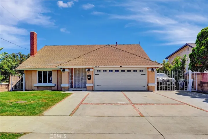 21308 Moneta Avenue, Carson, California 90745