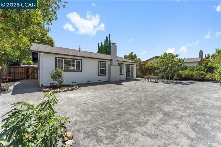 5040 Silverado Dr, Fairfield, California 94534