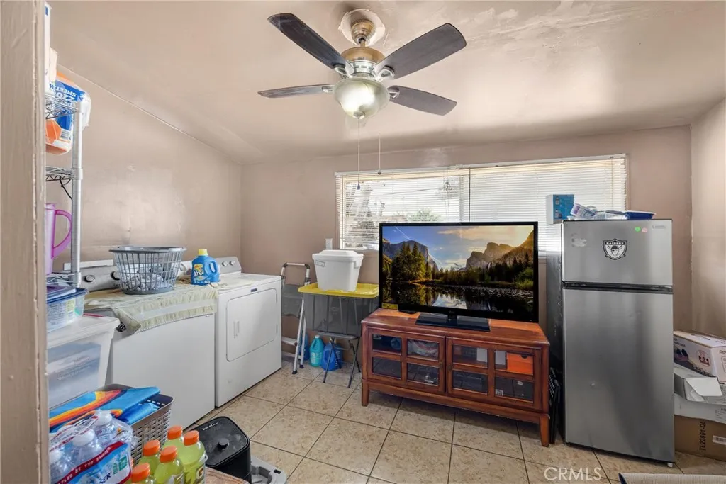 15278 Boyle Avenue, Fontana, California 92337 home-pic-24