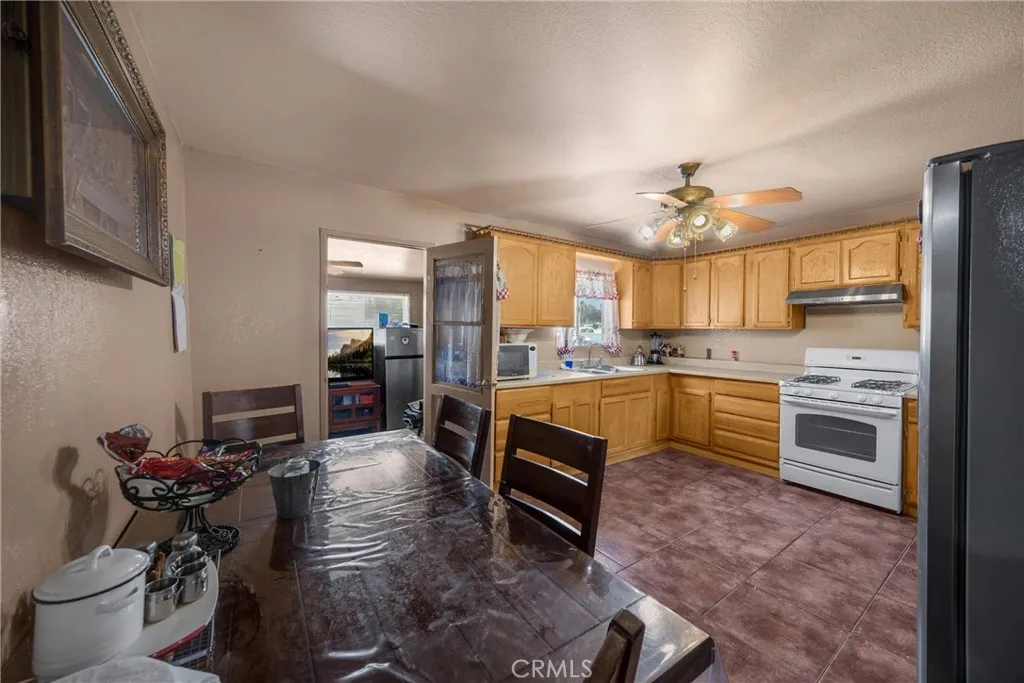 15278 Boyle Avenue, Fontana, California 92337 home-pic-20