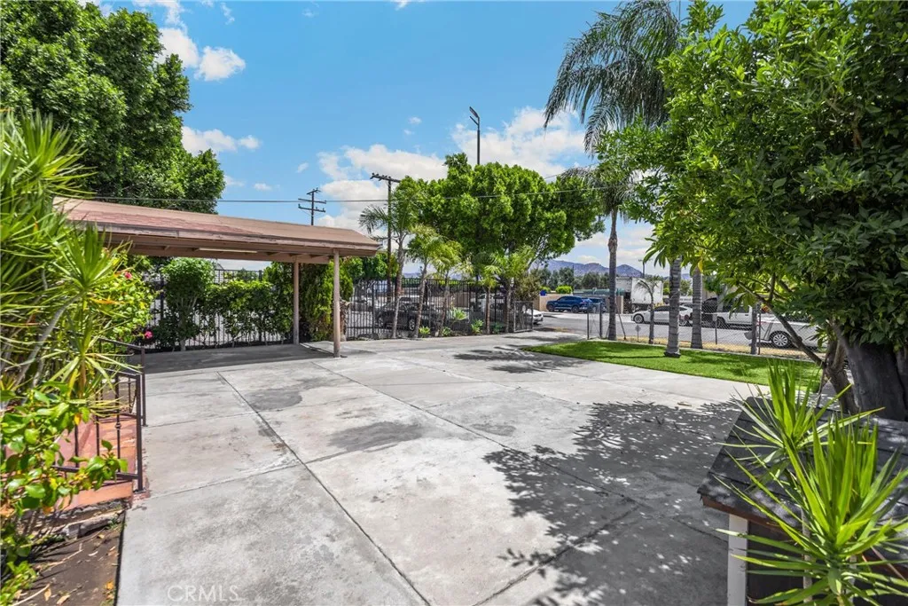 15278 Boyle Avenue, Fontana, California 92337 home-pic-10
